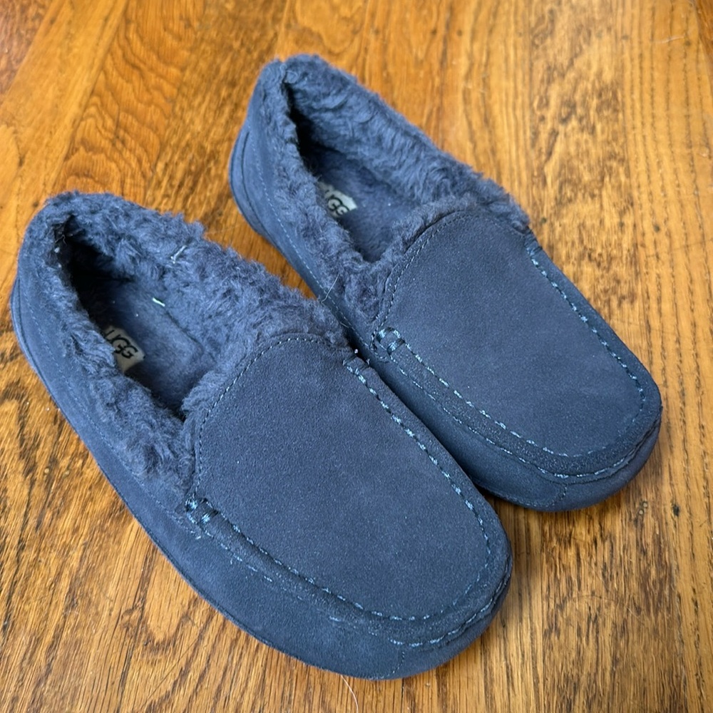 UGG Ascot Moccasins in Deep Ocean